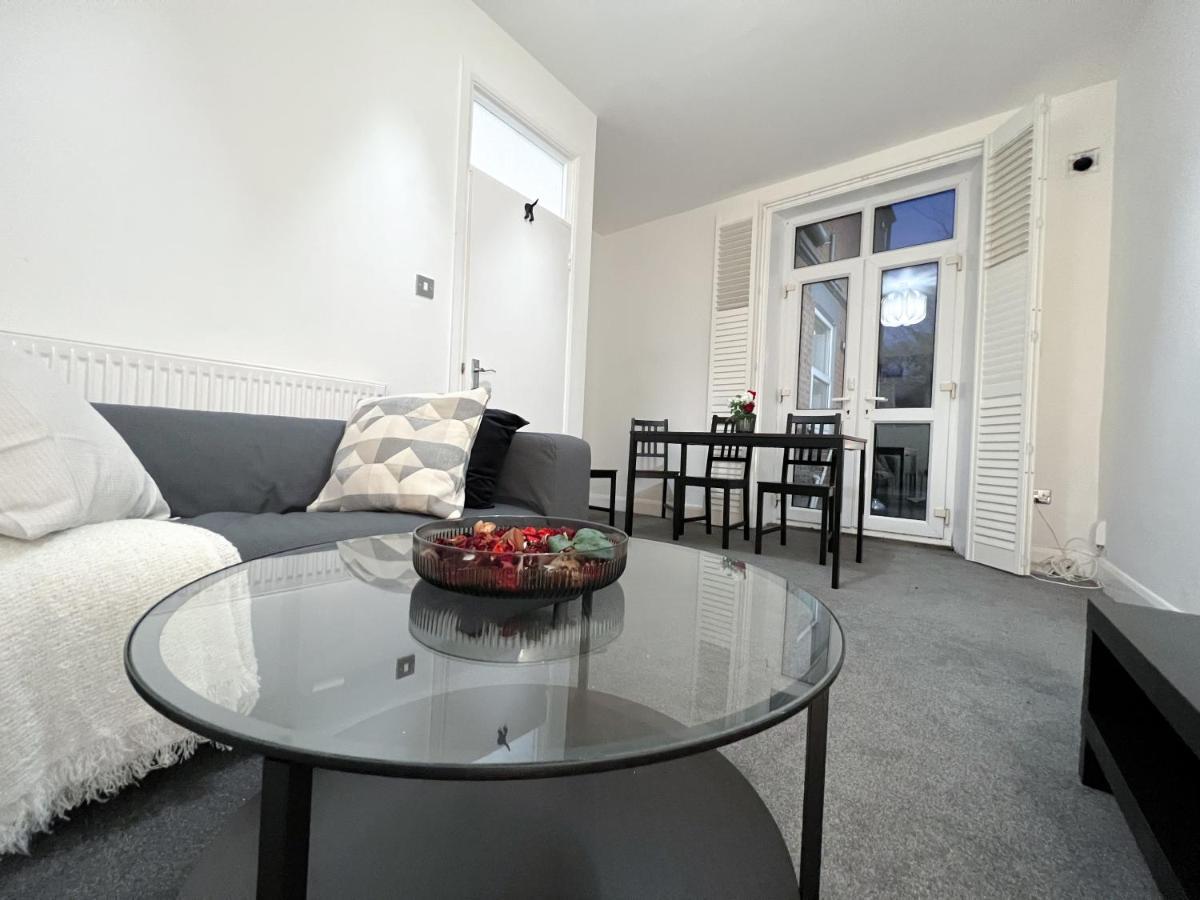 Апартаменти Stylish 3 Bed Flat With Garden Лондон Екстер'єр фото